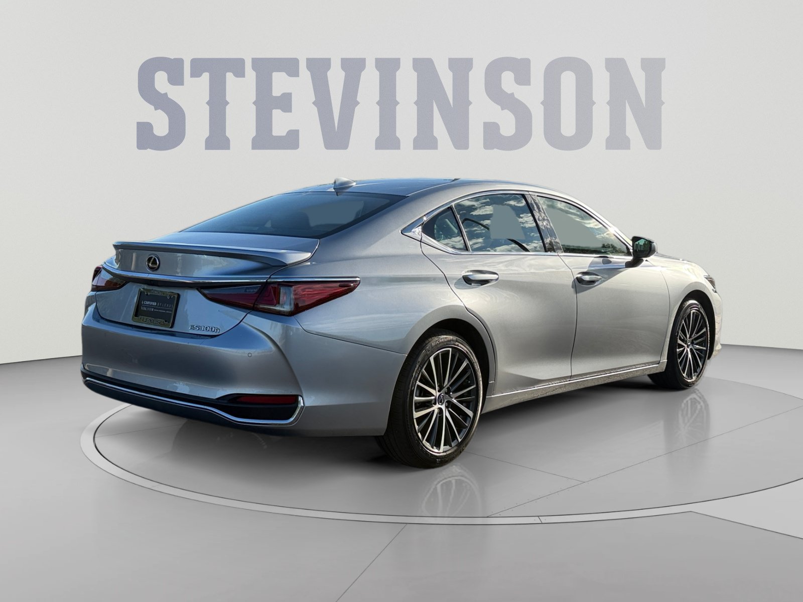 Used 2024 Lexus ES 300h w/ Premium Package FWD image 5
