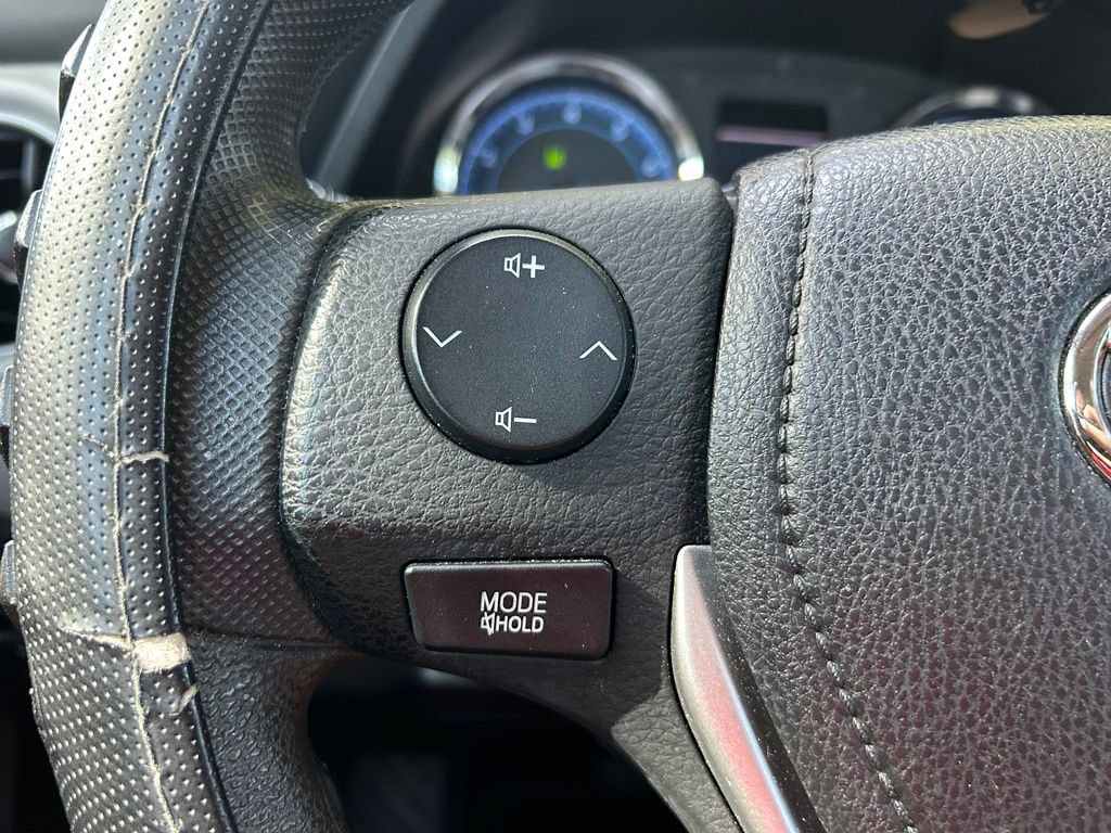 Used 2019 Toyota Corolla LE FWD image 20