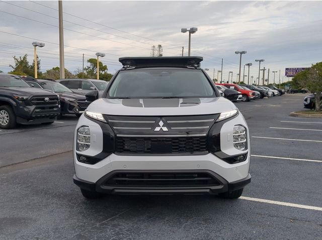 New 2025 Mitsubishi Outlander Trail Edition image 3