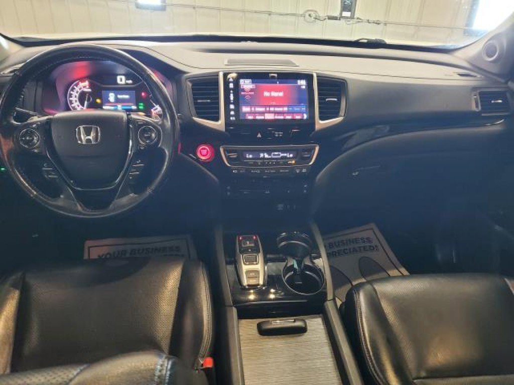 Used 2017 Honda Pilot Touring image 12