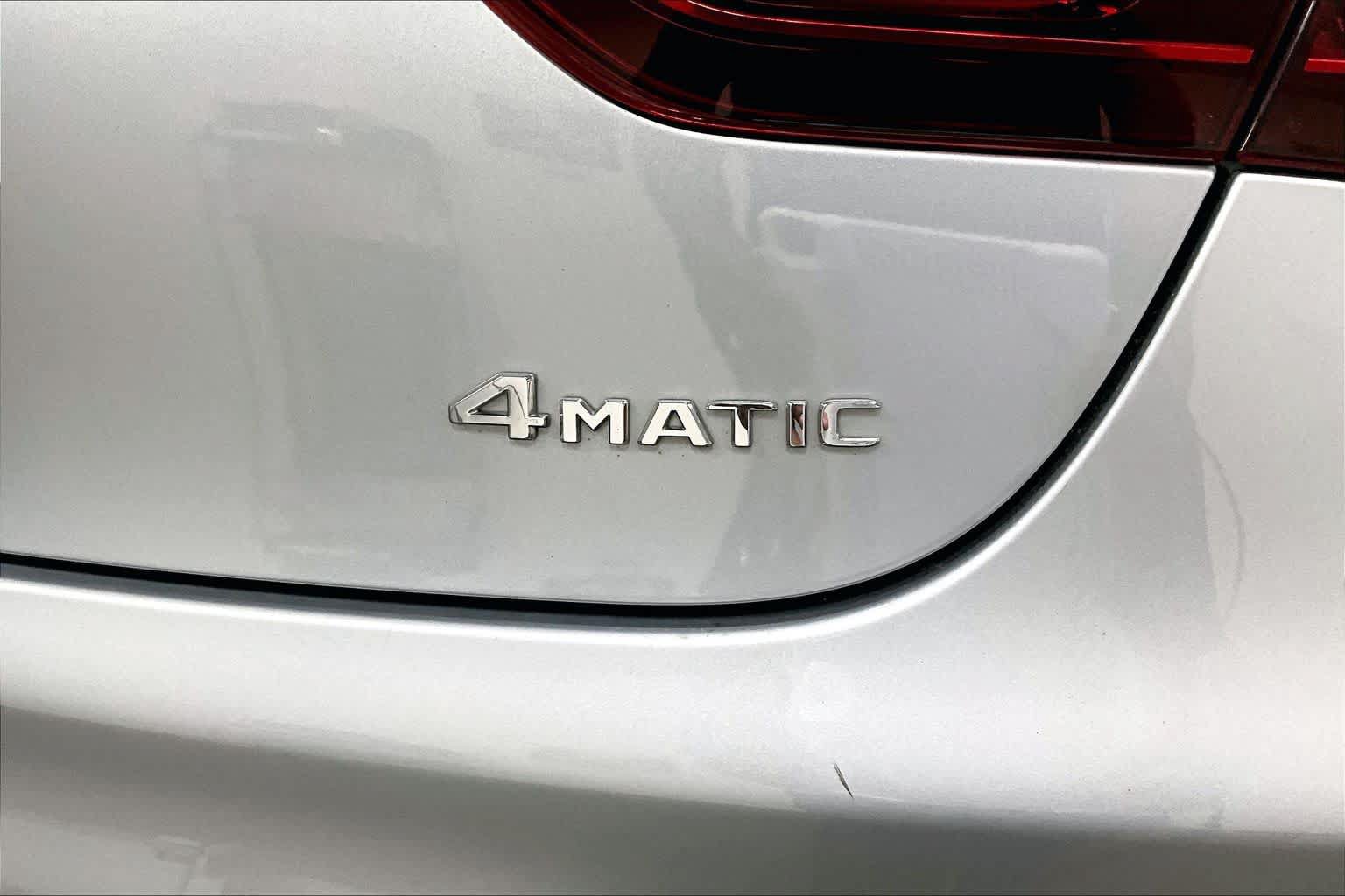 Used 2023 Mercedes-Benz GLC 300 4MATIC Coupe image 10