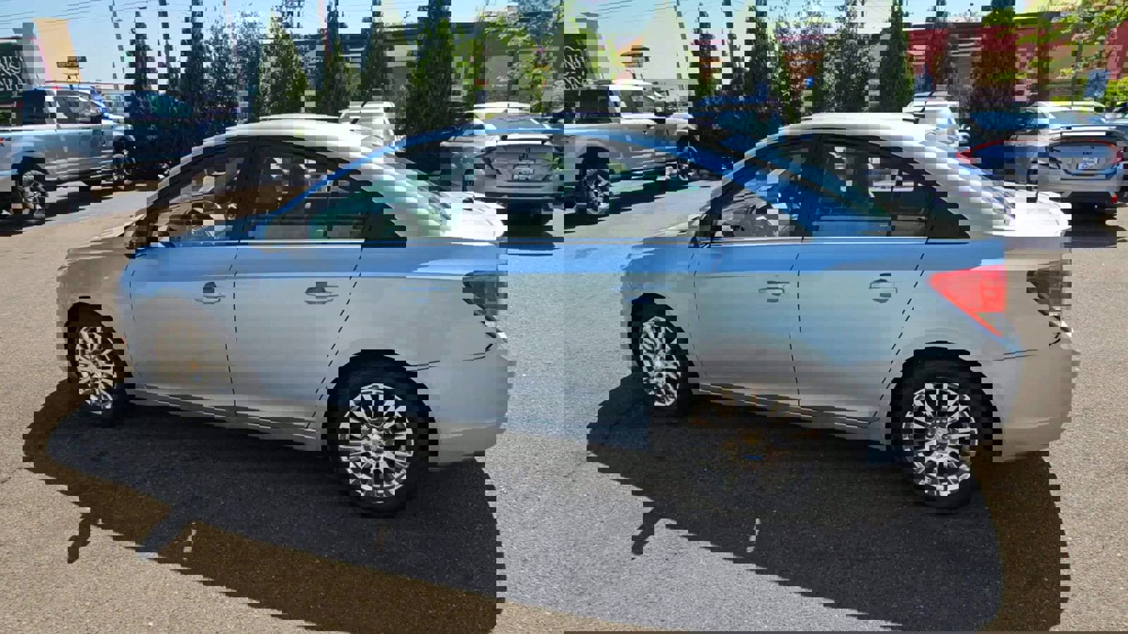 Used 2011 Chevrolet Cruze Eco image 5