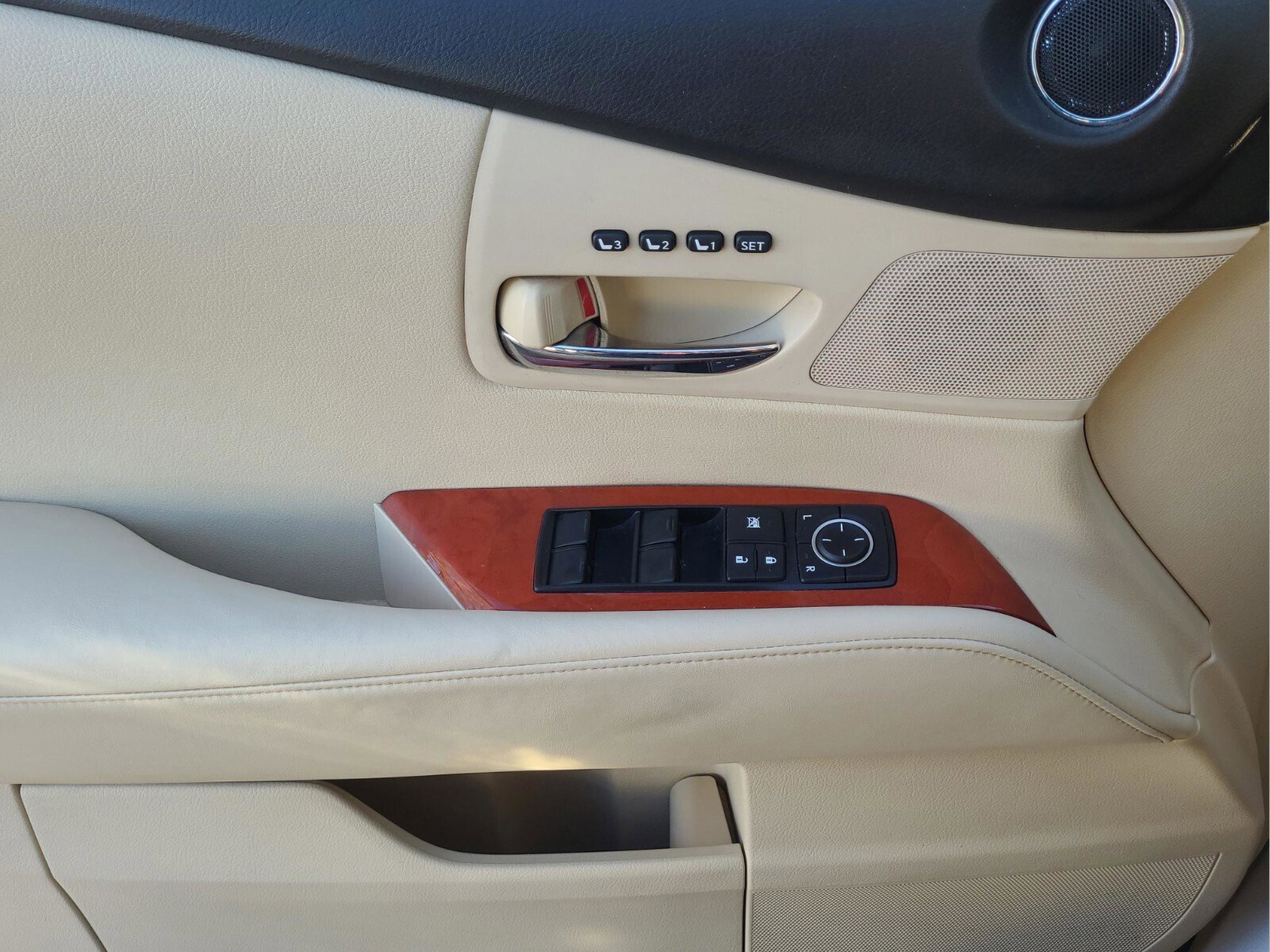 Used 2011 Lexus RX 350 2WD image 26