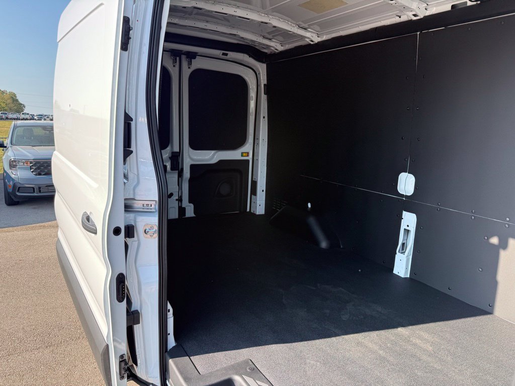 New 2027 Ford Transit 250 148 Medium Roof w/ Load Area Protection Package RWD image 14