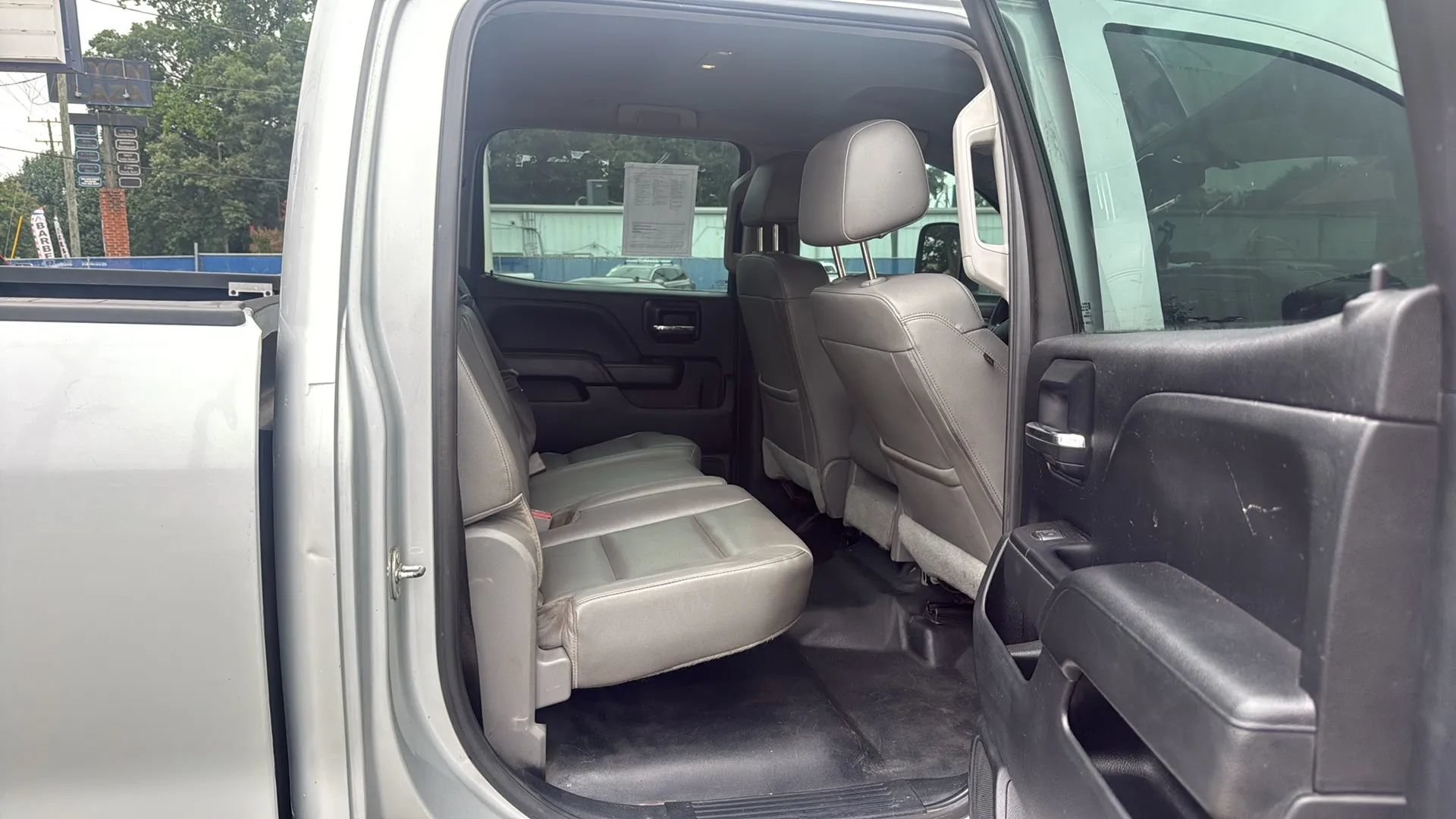 Used 2019 Chevrolet Silverado 2500 W/T RWD image 8