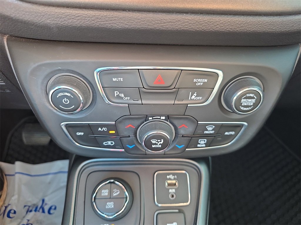 Used 2020 Jeep Compass Trailhawk w/ Advanced Safety Group image 29