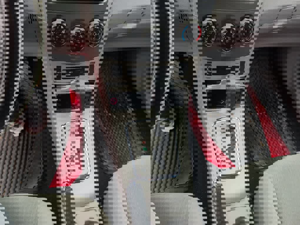 Used 2013 Toyota Corolla LE w/ Protection Pkg FWD image 13