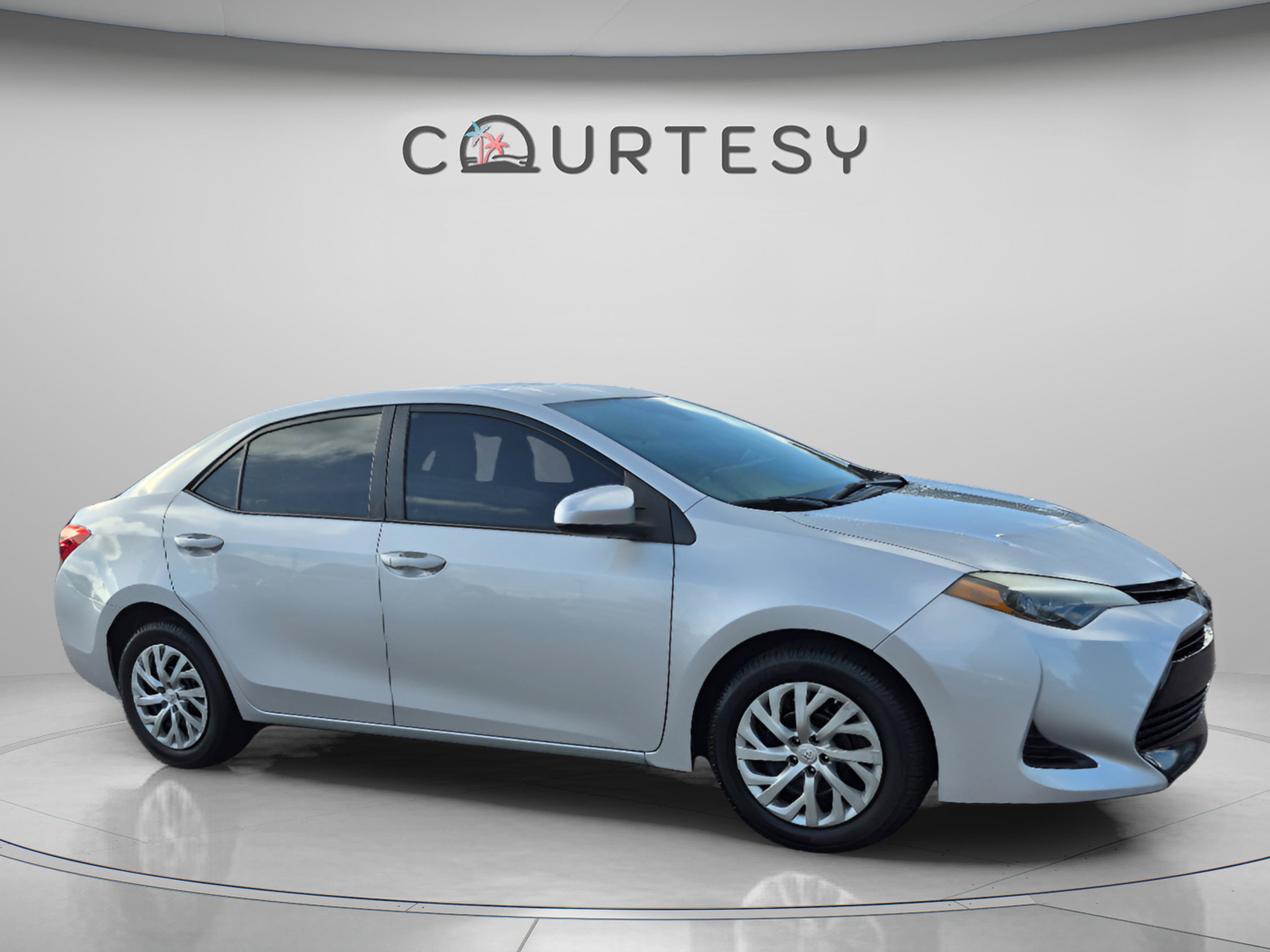 Used 2019 Toyota Corolla LE FWD image 9