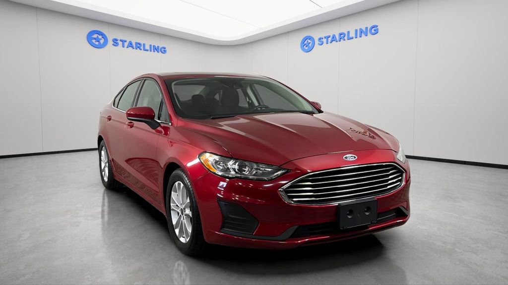 Used 2020 Ford Fusion SE FWD image 14