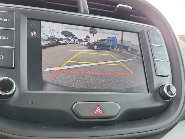 Used 2025 Kia Soul LX FWD image 31