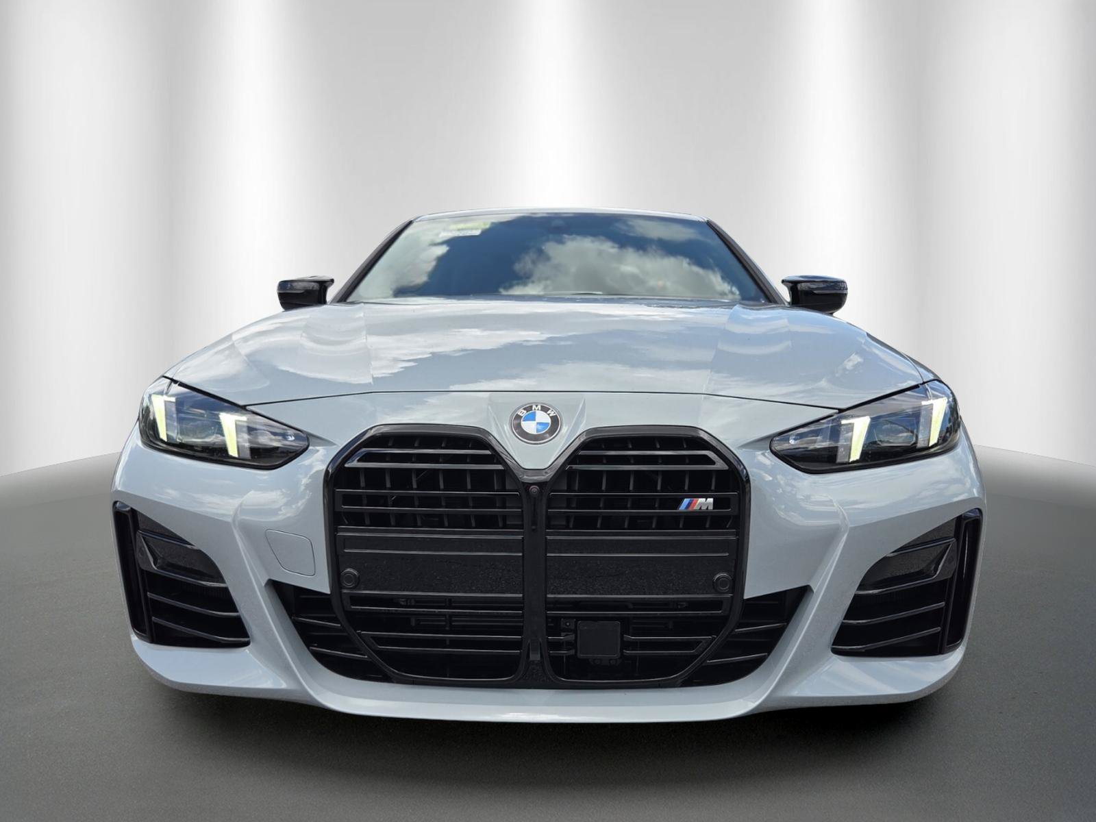 New 2026 BMW 440i xDrive w/ Premium Package AWD/4WD image 2