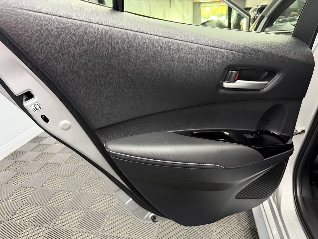 Used 2020 Toyota Corolla SE w/ Carpet Mat Package FWD image 40