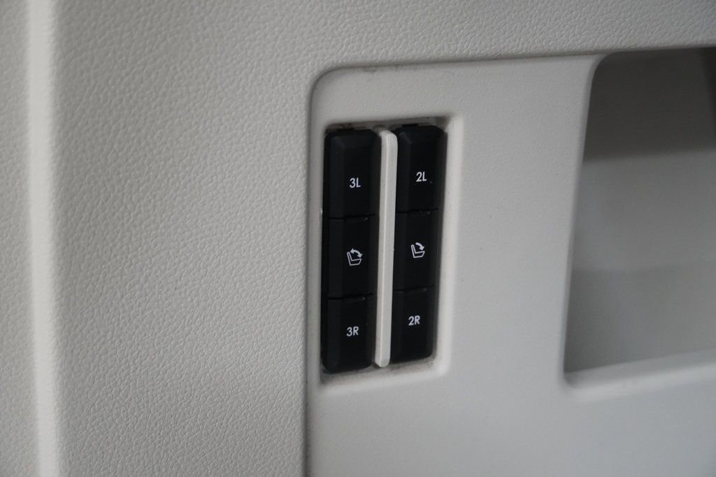 Used 2018 Lincoln Navigator Black Label image 12