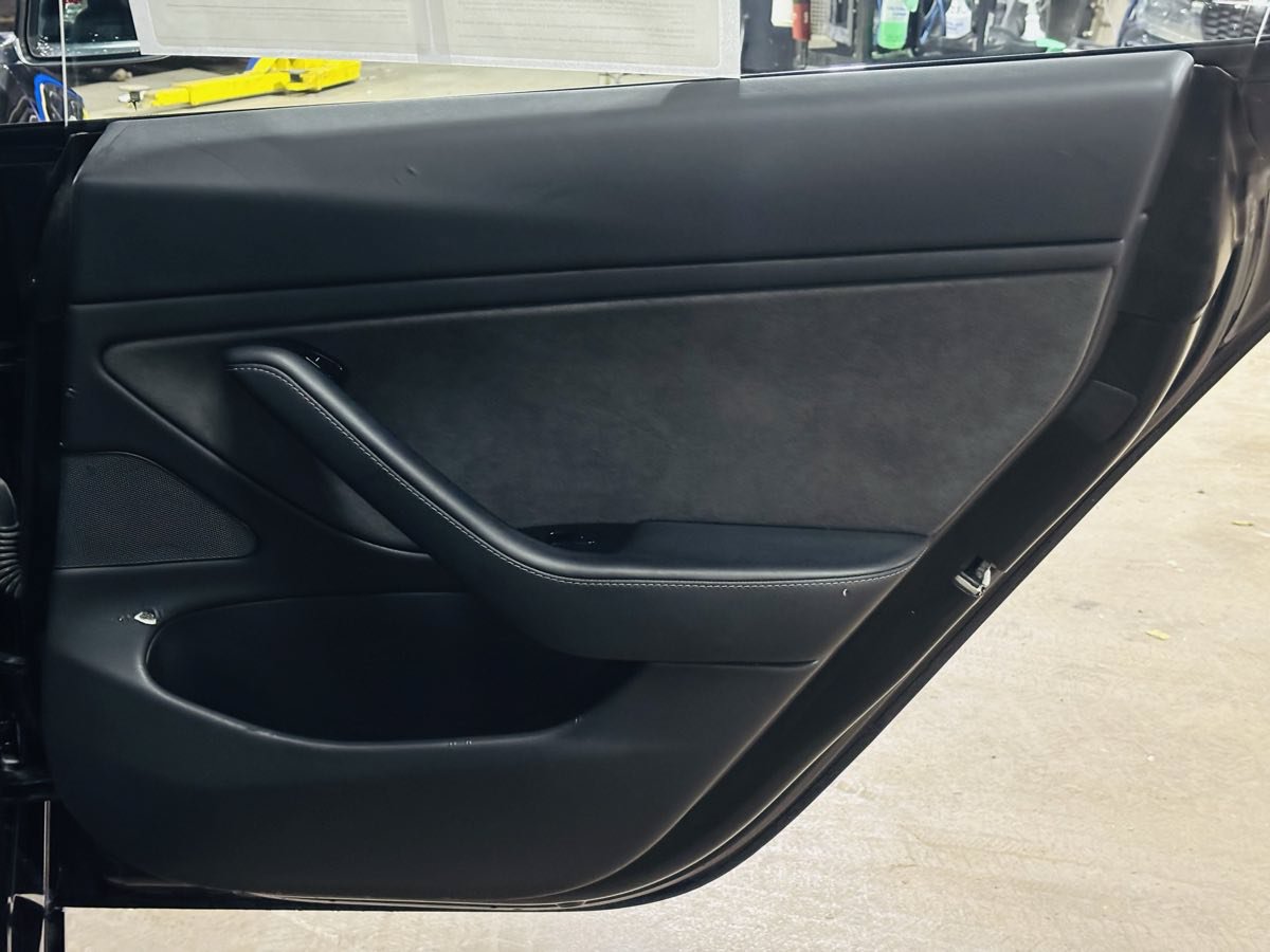 Used 2018 Tesla Model 3 Mid Range RWD image 32
