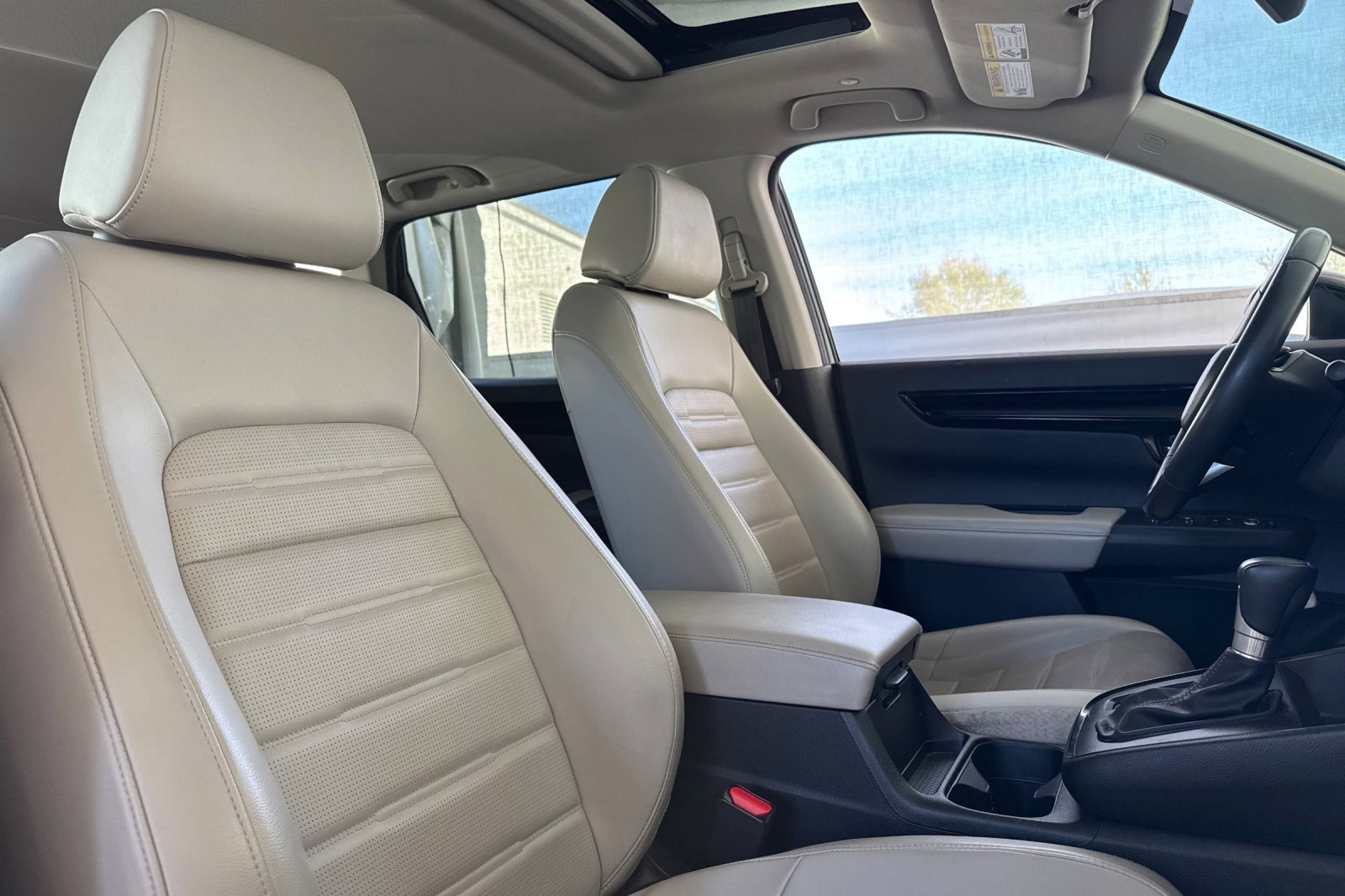 Used 2024 Honda CR-V EX-L image 31