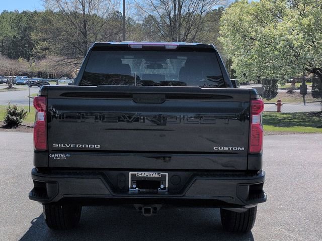 Used 2022 Chevrolet Silverado 1500 Custom image 4