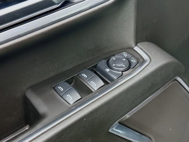 Used 2025 Chevrolet Silverado 1500 LT image 21