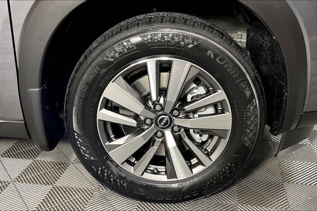 New 2026 Nissan Pathfinder SL FWD image 16
