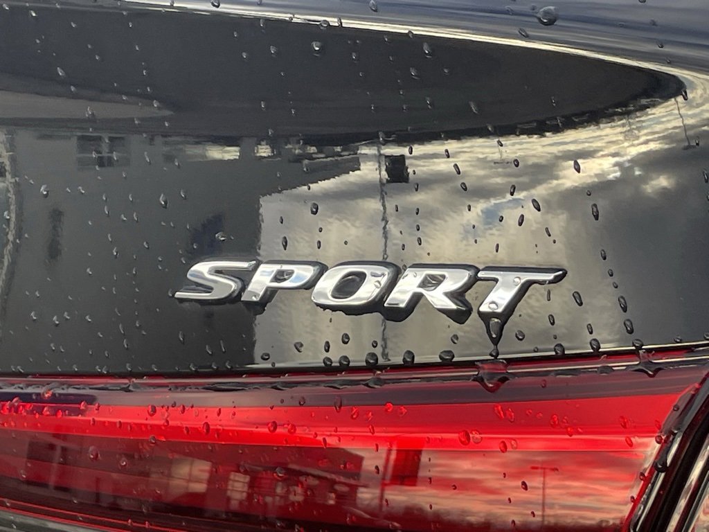 Used 2022 Honda Civic Sport image 15