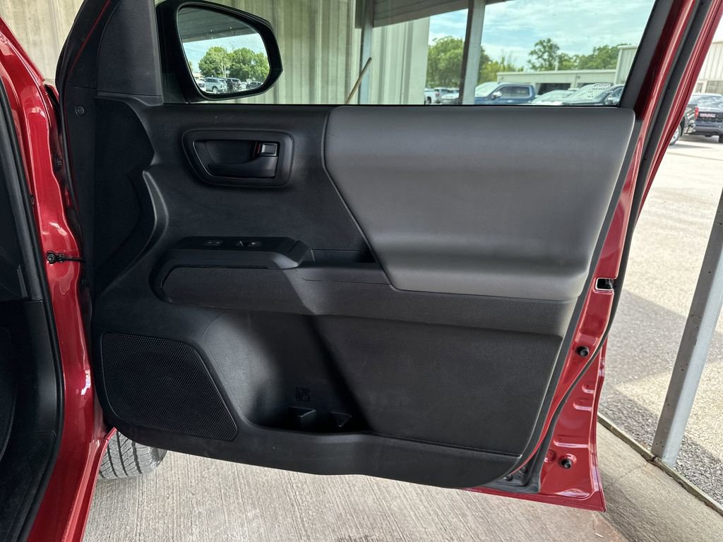 Used 2022 Toyota Tacoma SR RWD image 29