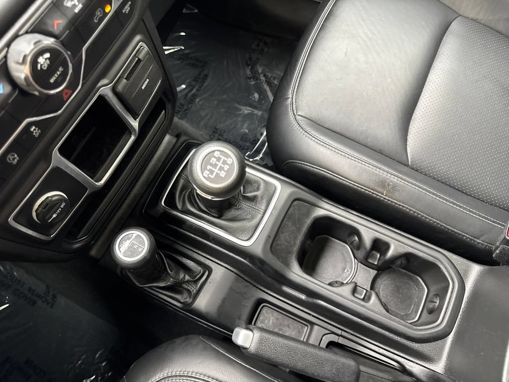 Used 2022 Jeep Wrangler Sport AWD/4WD image 61