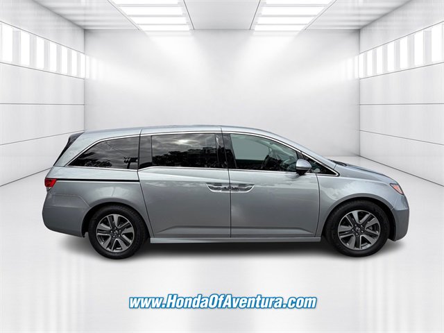 Used 2016 Honda Odyssey Touring image 2
