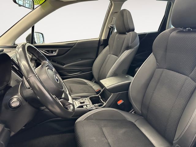 Used 2023 Subaru Forester Premium image 9