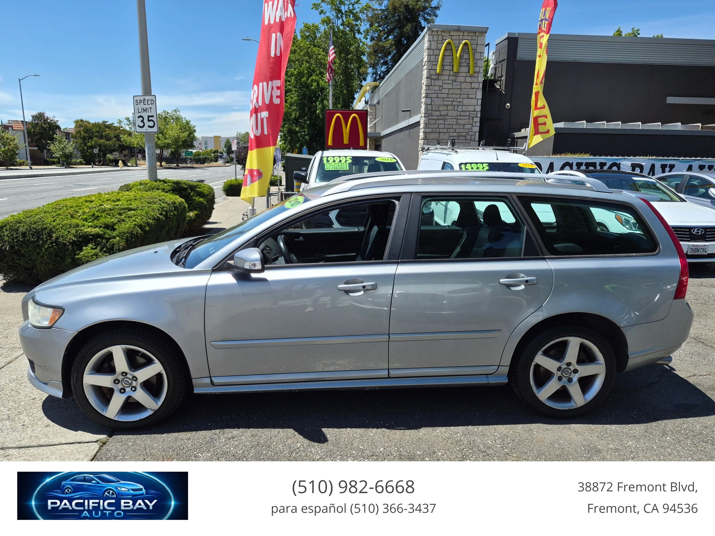 Used 2010 Volvo V50 T5 R-Design AWD/4WD image 4