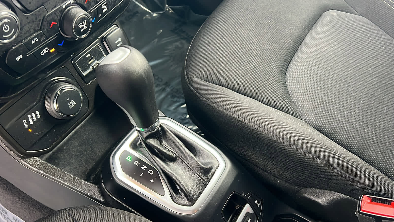 Certified 2021 Jeep Renegade Sport image 13