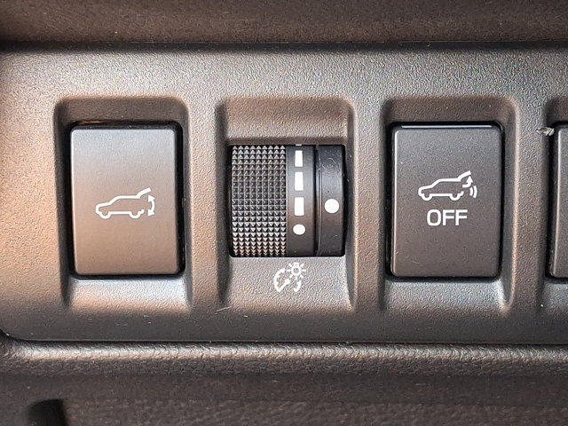 Used 2022 Subaru Outback Touring AWD/4WD image 25