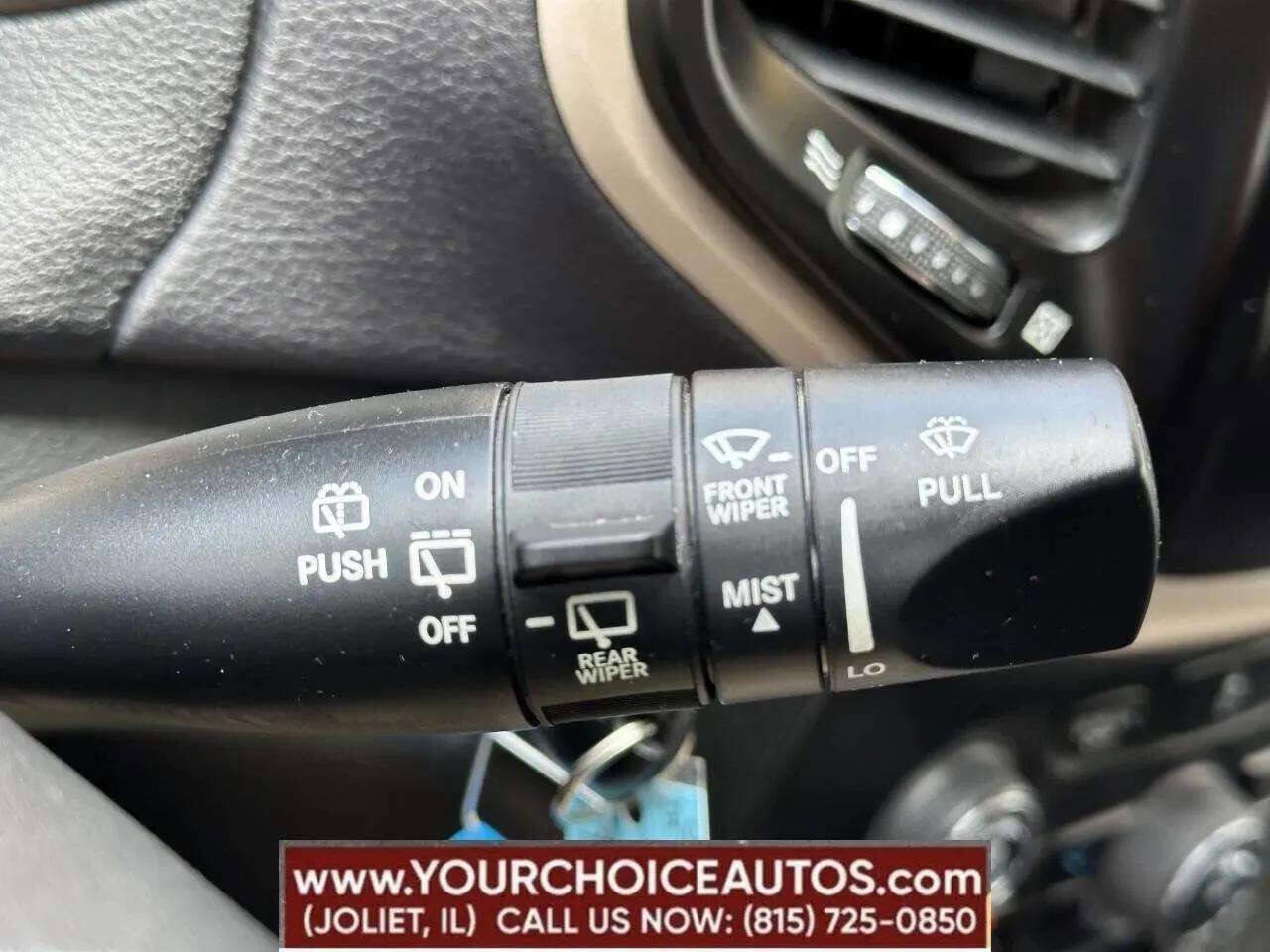 Used 2018 Jeep Cherokee Latitude w/ Safety Group AWD/4WD image 29