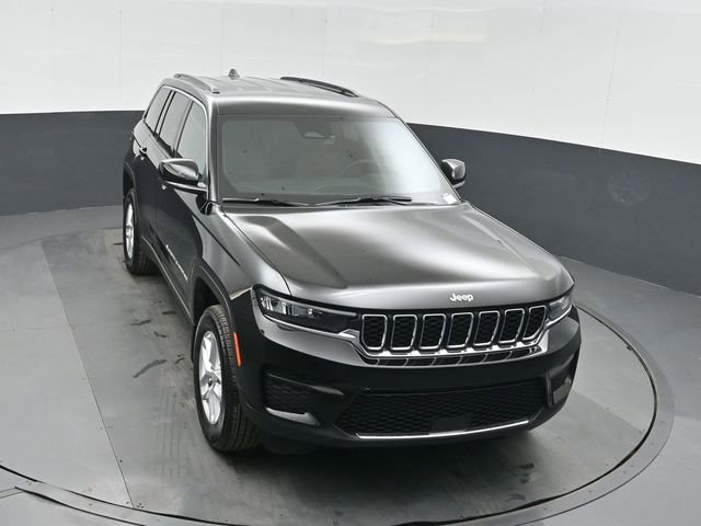 New 2026 Jeep Grand Cherokee Laredo w/ MOPAR Finishing Package AWD/4WD image 36