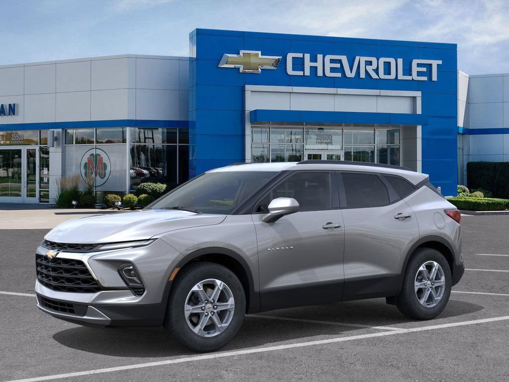New 2026 Chevrolet Blazer LT w/ Convenience Package AWD/4WD image 2