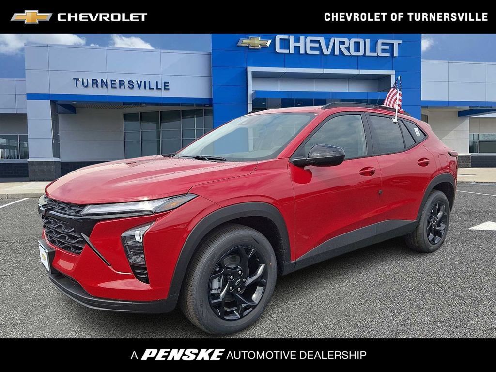 New 2026 Chevrolet Trax LT w/ Sunroof Package