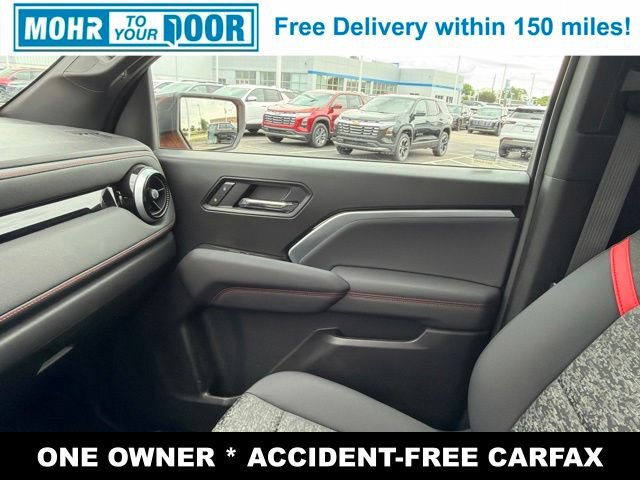 Used 2025 Chevrolet Colorado Z71 AWD/4WD image 28