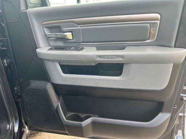 Used 2017 RAM 1500 Classic SLT w/ SLT Plus D￩cor Group image 39