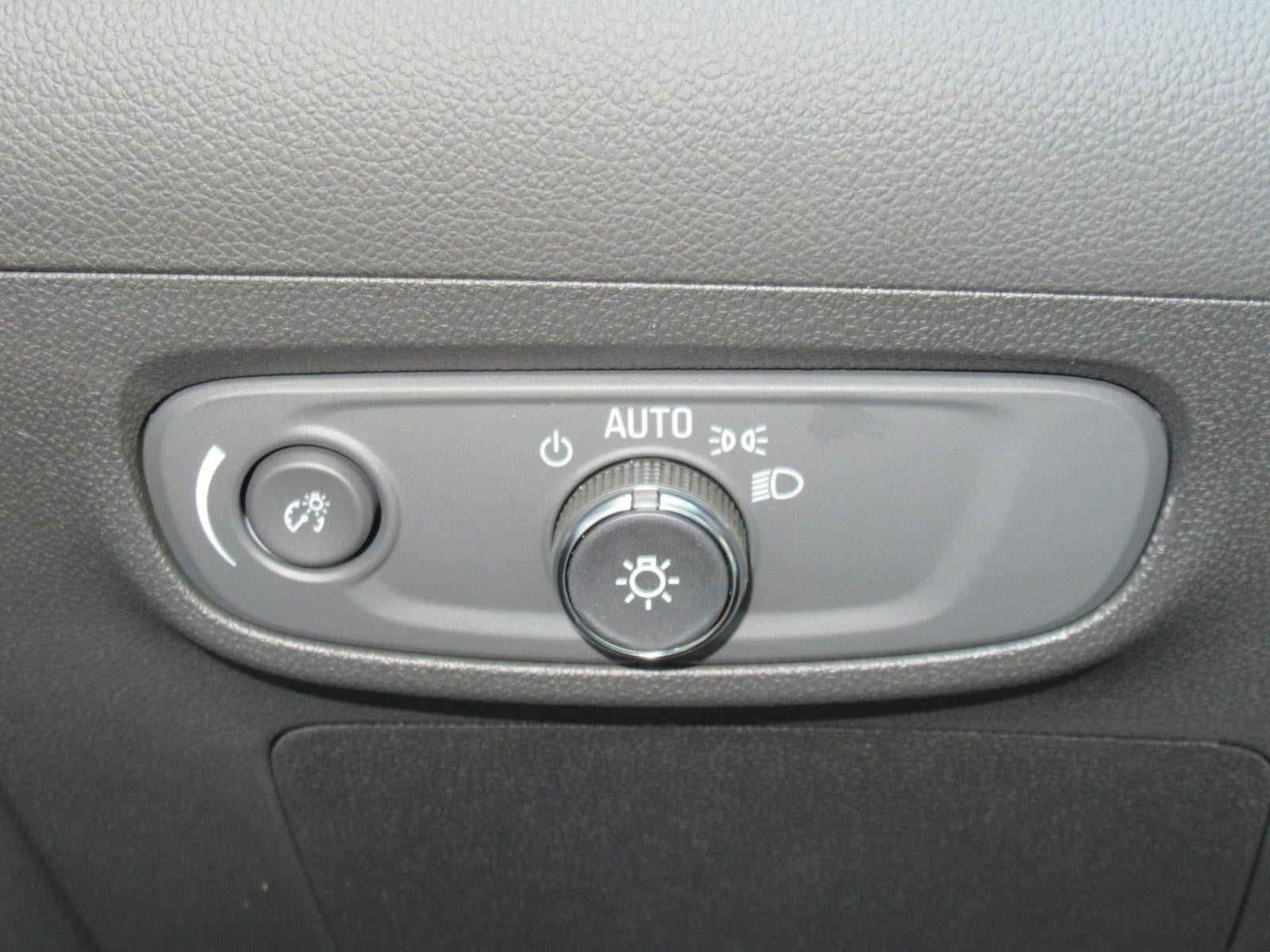 New 2026 Buick Encore GX Avenir w/ Avenir Technology Package FWD image 23