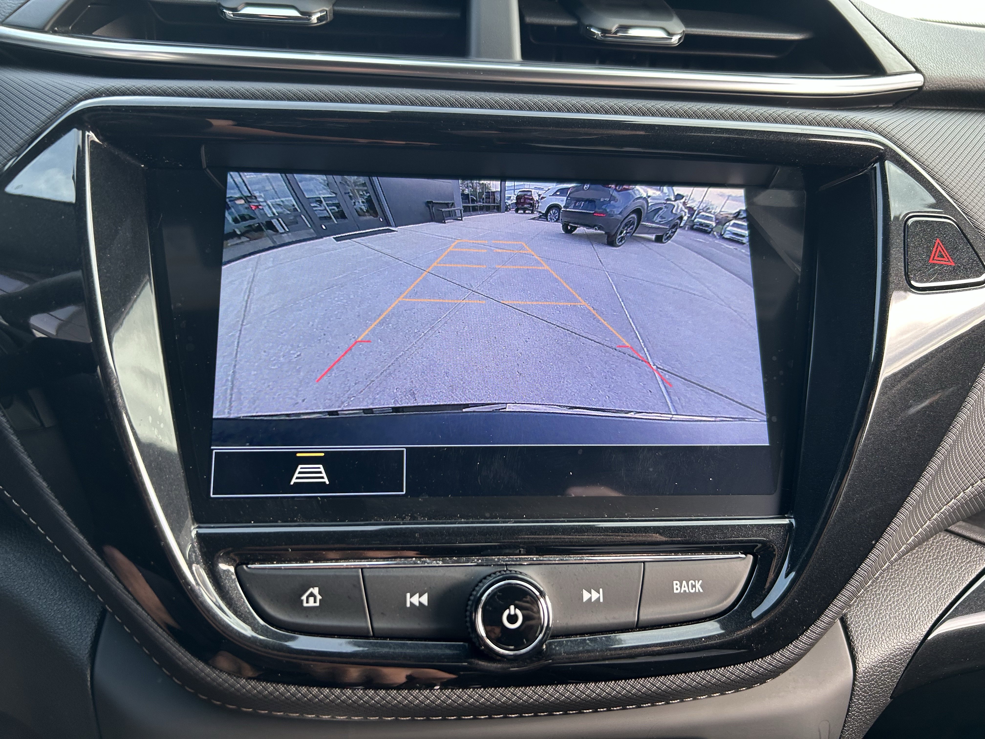 Used 2023 Chevrolet TrailBlazer ACTIV w/ Sun and Liftgate Package image 13