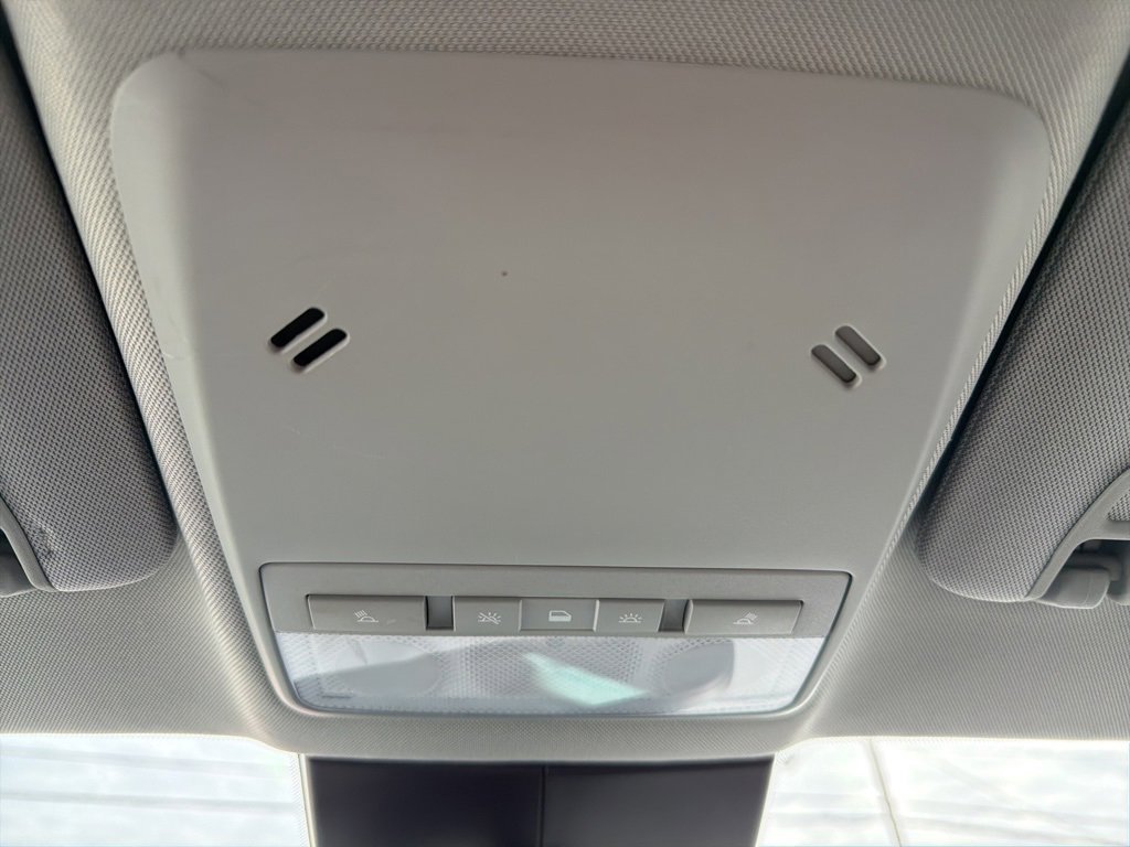 Certified 2022 Chevrolet Trax LS w/ Tint and Cruise Package image 17