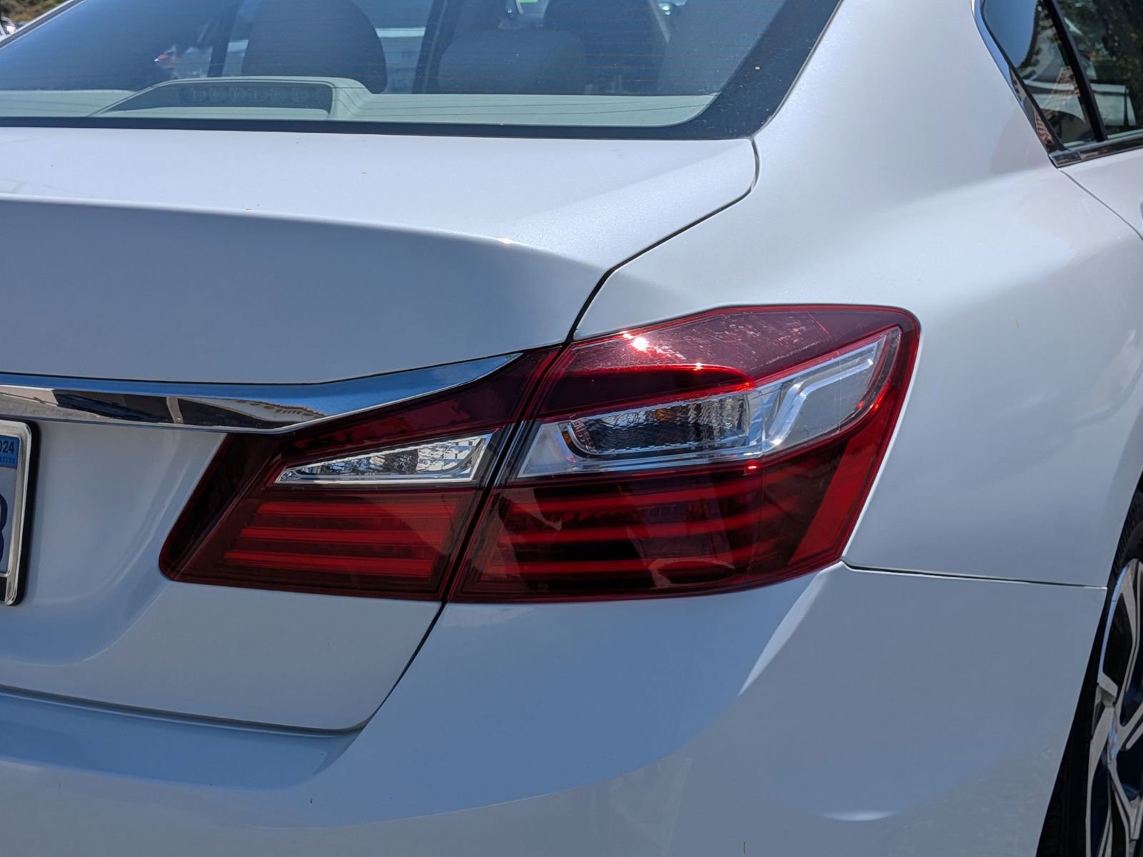 Used 2017 Honda Accord LX image 11