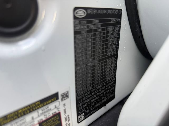 Used 2019 Land Rover Range Rover Velar R-Dynamic SE image 30