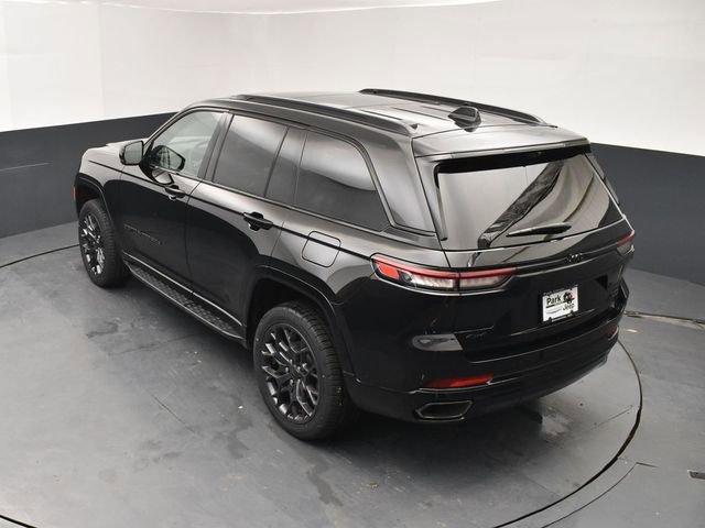 Used 2024 Jeep Grand Cherokee Summit AWD/4WD image 16
