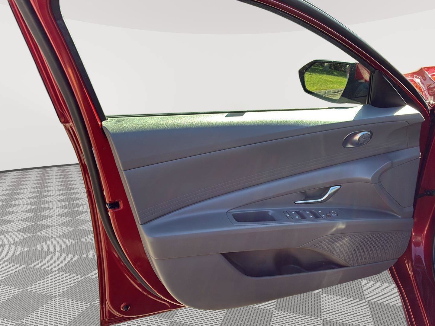 Used 2023 Hyundai Elantra SEL FWD image 23