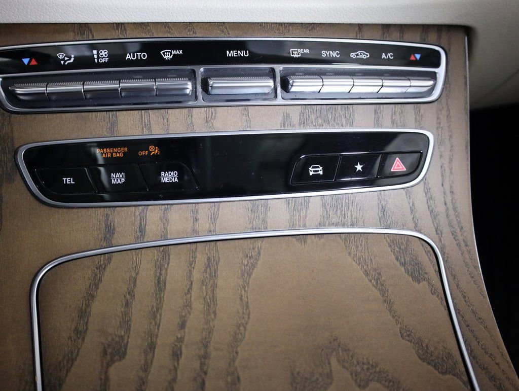 Certified 2022 Mercedes-Benz E 350 4MATIC Sedan image 20