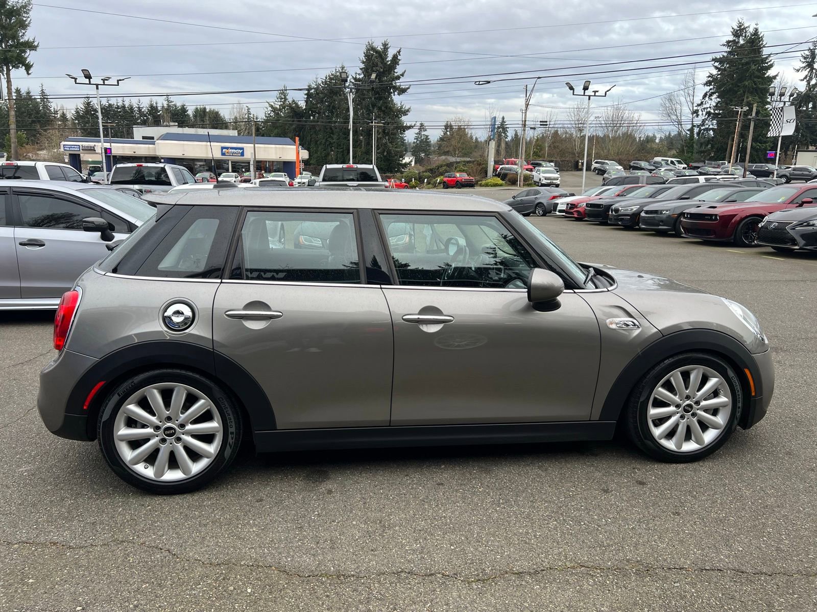 Used 2016 MINI Cooper S image 5
