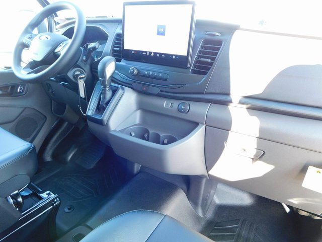 New 2025 Ford Transit 250 148 Medium Roof image 16