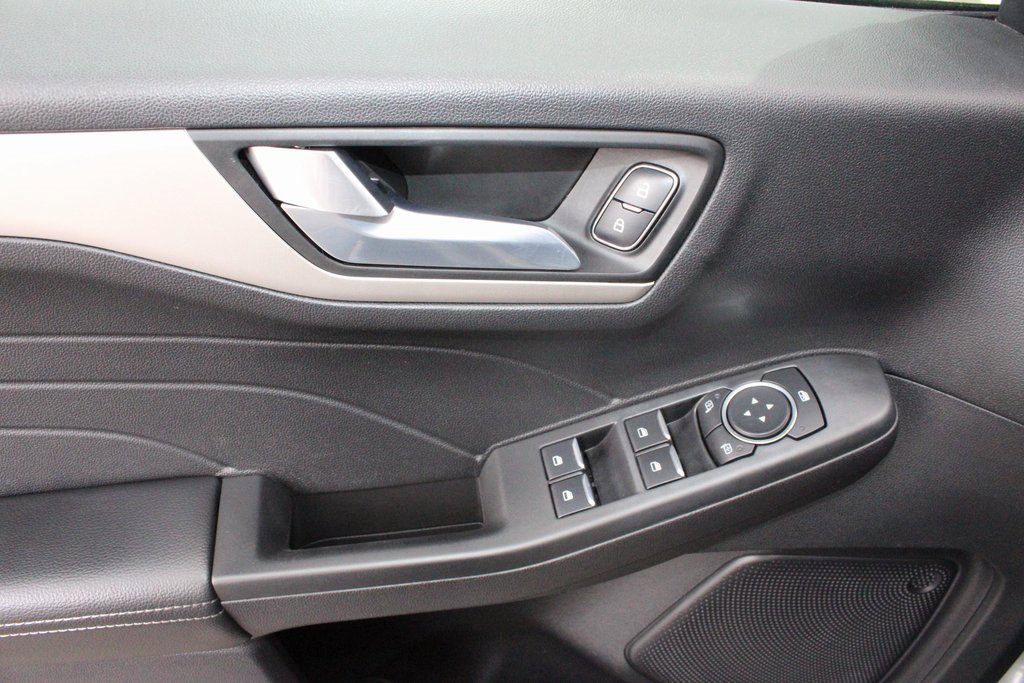 Used 2022 Ford Escape SEL image 20