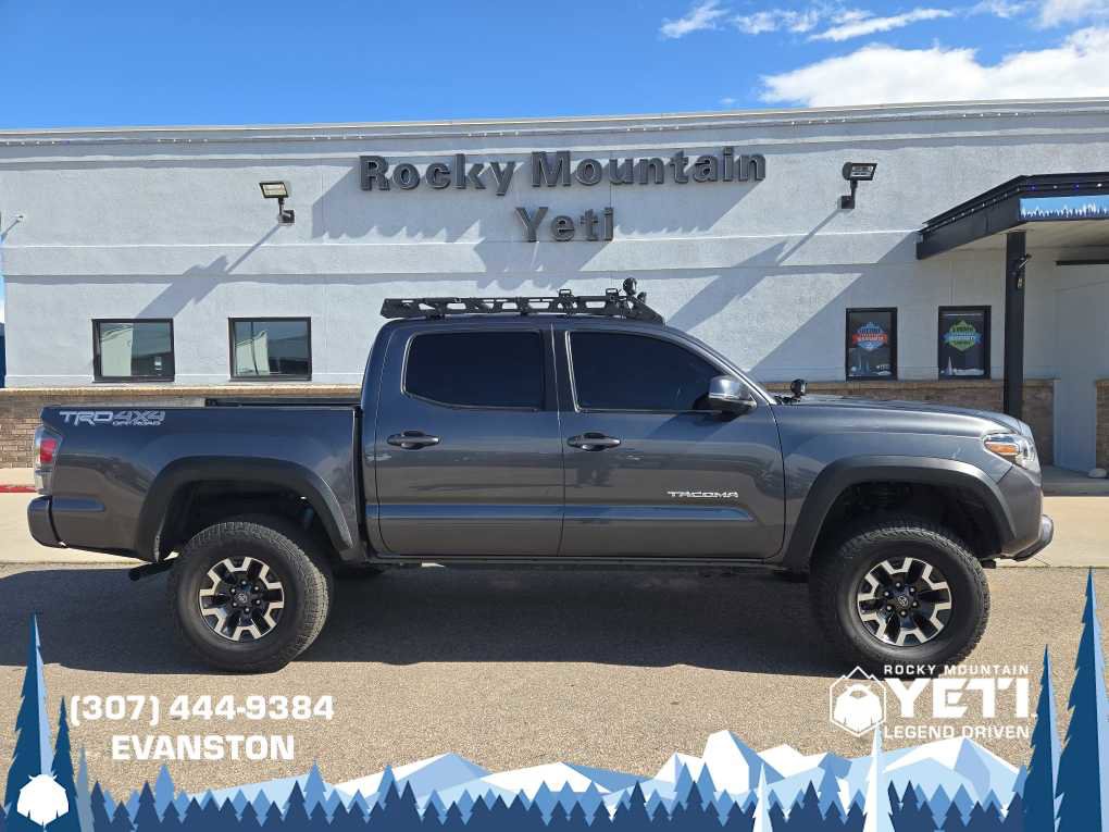 Used 2022 Toyota Tacoma TRD Off-Road w/ Technology Package AWD/4WD image 2