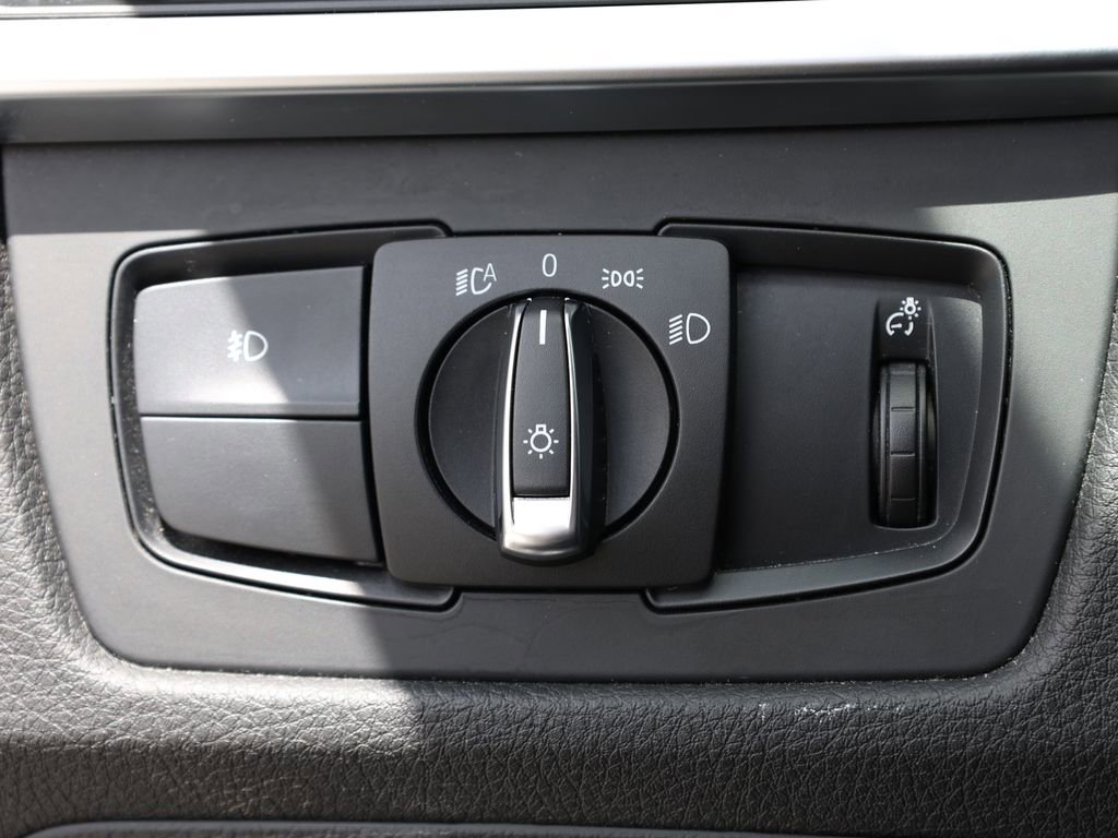 Used 2015 BMW 328i Sedan image 33