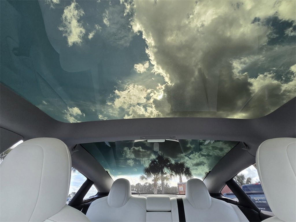 Used 2021 Tesla Model 3 Performance image 23